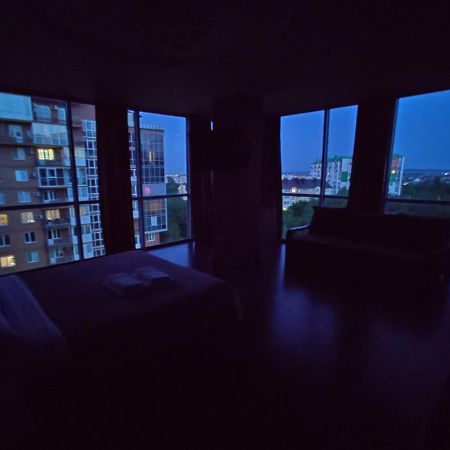 Micromegas Apartments Černivci Esterno foto