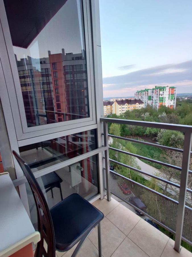 Micromegas Apartments Černivci Esterno foto