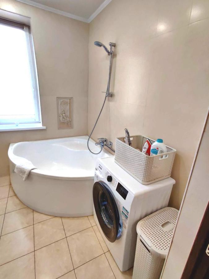 Micromegas Apartments Černivci Esterno foto